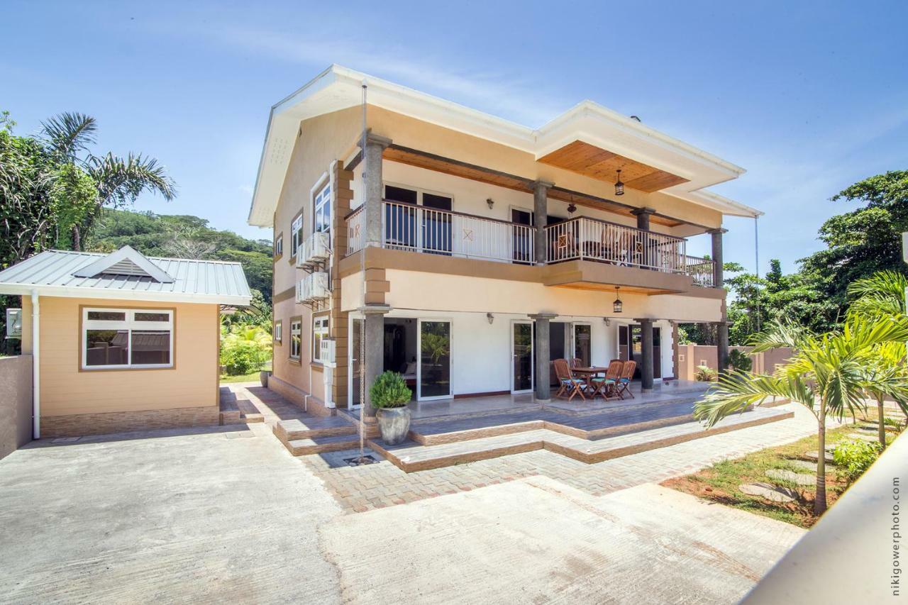 Flora'S Self Catering Apartments Victoria Exterior foto
